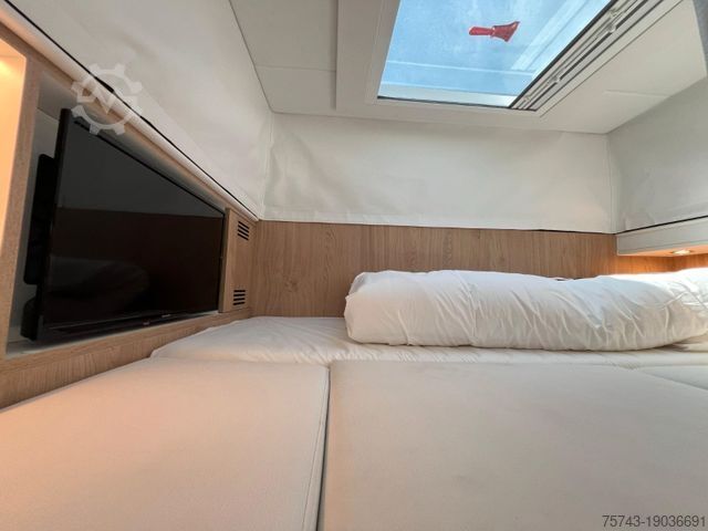 Cattle truck VOLVO FM 430 STX 6 Pferde Pop-Out, Pop-UP, Küche unten