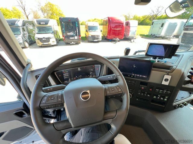 Cattle truck VOLVO FM 430 STX 6 Pferde Pop-Out, Pop-UP, Küche unten