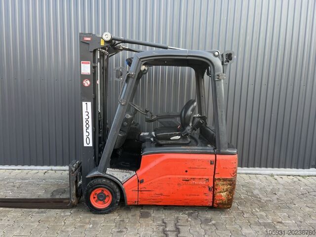 Stivuitor electric cu 3 roți Linde E16L-02