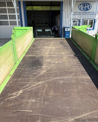 Ładownia wymienna z platformąWechselbrücke z platformąŚwiadoma nadbudowa z platformąWechselbrücke z  Krone Baustoff 7,45 Multilockrahmen Türen