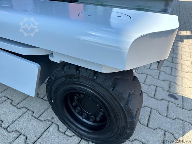čtyřcestný vysokozdvižný vozík Combilift Hubtex DQ45 G /LPG/Only 1116 hours !