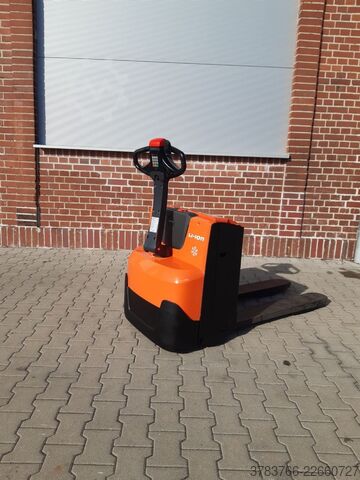 Manuell pallvagn BT LWE160 (Lithium ION)