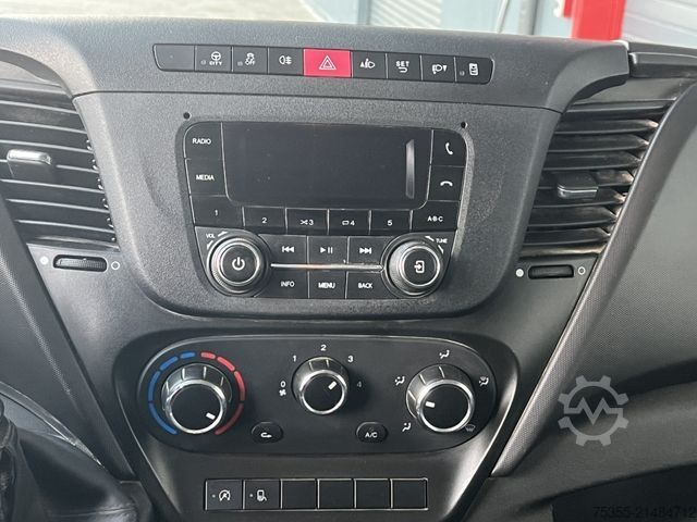 Tipvogn varebil IVECO Daily 35S16 DoKa Klima AHK 7-Sitzer Start/Stop