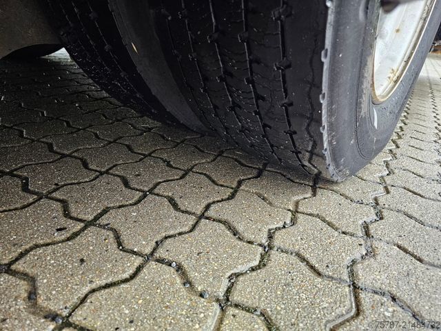 Kloubový autobus MERCEDES-BENZ O 530 G, Gelenkbus, 3 Achser, Retarder