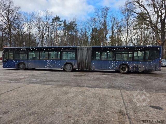 Kloubový autobus MERCEDES-BENZ Citaro O530 Gelenkbus, 53+109+1, LAWO