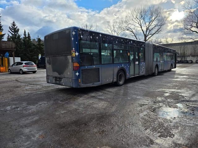 Kloubový autobus MERCEDES-BENZ Citaro O530 Gelenkbus, 53+109+1, LAWO