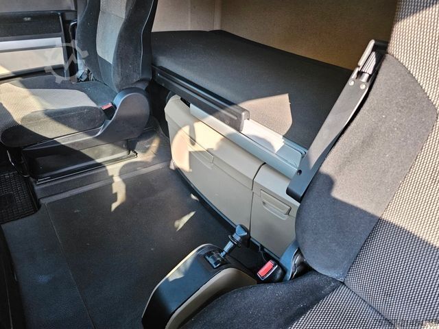 Standardní tahač MAN 18.500 TGX, Standklima, Euro 6m Standard