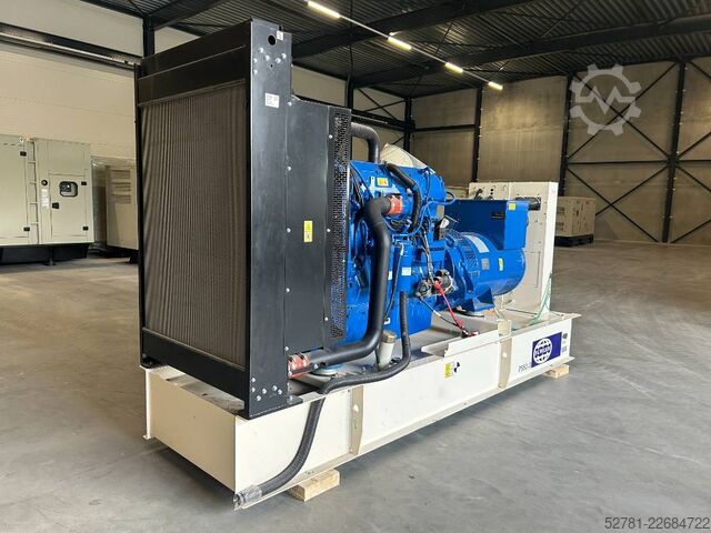 FG Wilson P550-3 - 550 kVA Open Genset - DPX-16020-O
