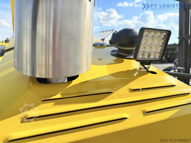 Dört yollu forklift Combilift C5000XL GAS TRIPLEX 6000 EXTENDABLE FORK