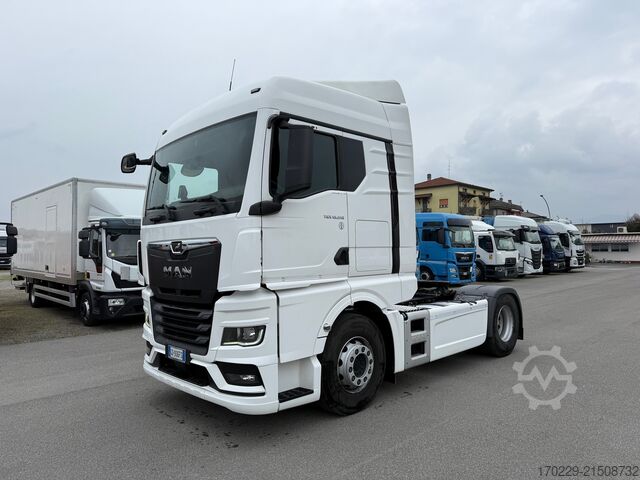 Standart çekici ünitesi MAN TGX 18.510