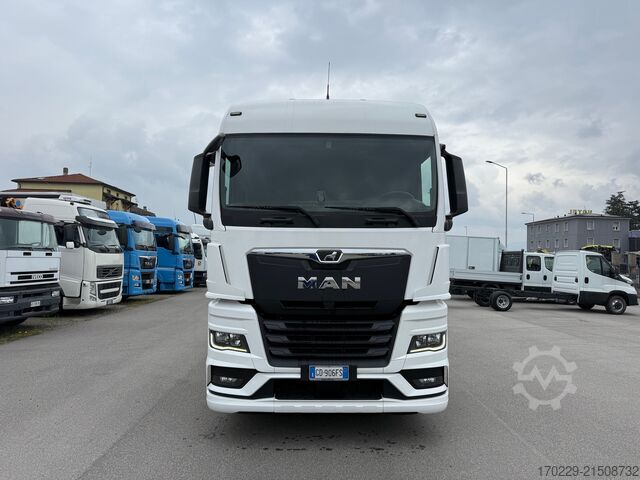 Standart çekici ünitesi MAN TGX 18.510