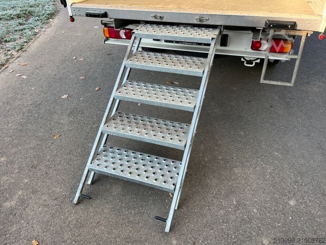 Vrachtwagen met bakwagen CITROEN JUMPER XXL KOFFER MIT PORTALTÜREN TEMPOMAT LED