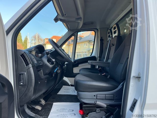 Vrachtwagen met bakwagen CITROEN JUMPER XXL KOFFER MIT PORTALTÜREN TEMPOMAT LED