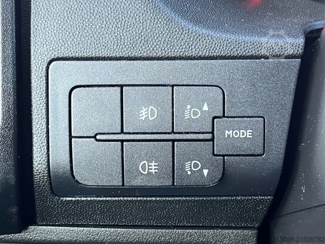 Vrachtwagen met bakwagen CITROEN JUMPER XXL KOFFER MIT PORTALTÜREN TEMPOMAT LED