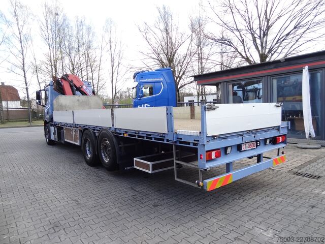 Gru montata su autocarro Mercedes-Benz Actros 2533 6X2 HMF 1820 Langmaterial