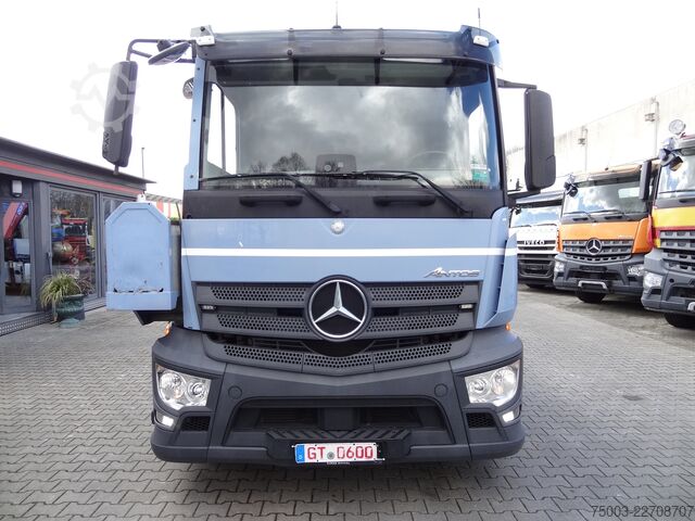 Autocarro con cassone fisso Mercedes-Benz Actros 2533 6X2 HMF 1820 Langmaterial
