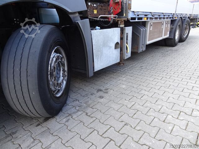 Autocarro con cassone fisso Mercedes-Benz Actros 2533 6X2 HMF 1820 Langmaterial