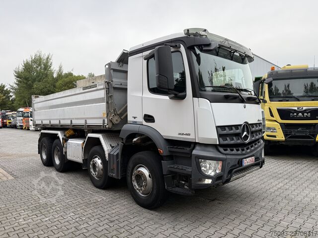 Camion ribaltabile trilaterale Mercedes-Benz Arocs 3246K 8X4 Meiller