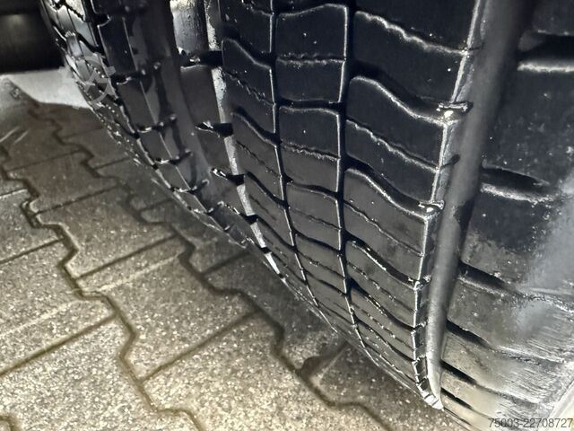 Furgone pick-up Mercedes-Benz Atego 818 Hegla Glasreff
