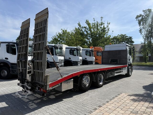 Bisarca Mercedes-Benz Actros MP4 2532 6X2 Maschinentransporter