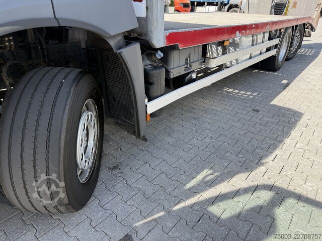 Bisarca Mercedes-Benz Actros MP4 2532 6X2 Maschinentransporter