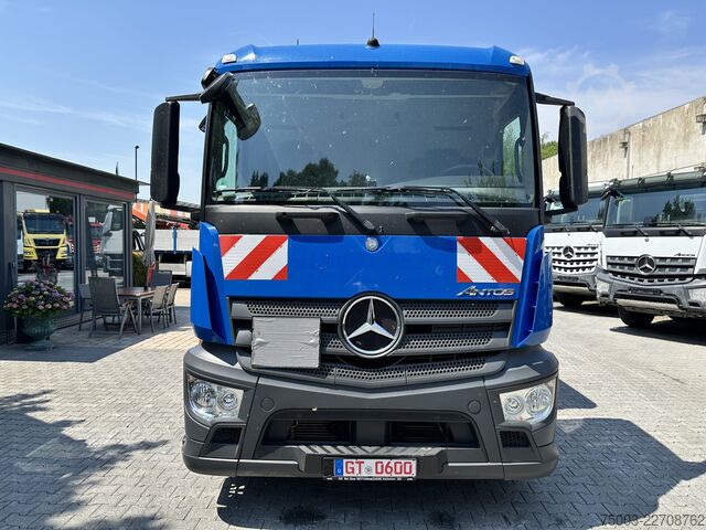 Autocisterna Mercedes-Benz Actros MP4 1832 / Lindner & Fischer