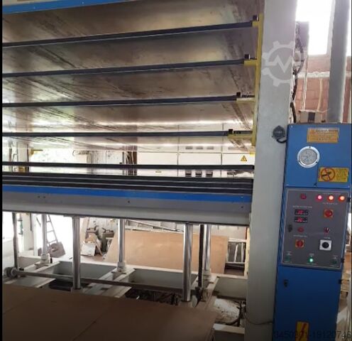 Hidraulikus prés Custom built Hyraulic Press (water heated)