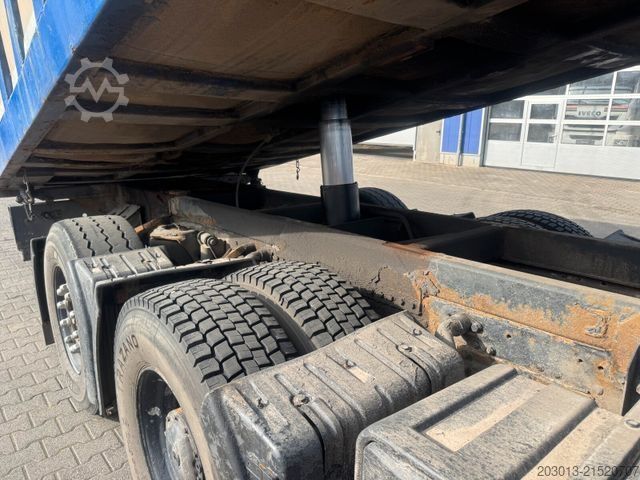 Tippbil MAN TGS 26.400 6x2 Kipper + Kran LogLift F105Z77A
