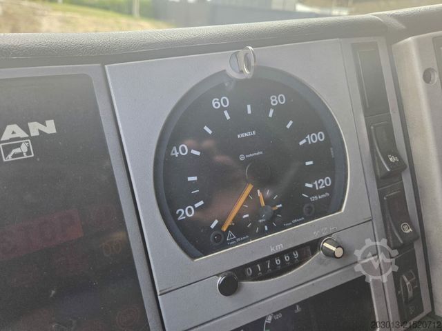 Truck mounted crane MAN TGS 26.400 6x2 Kipper + Kran LogLift F105Z77A