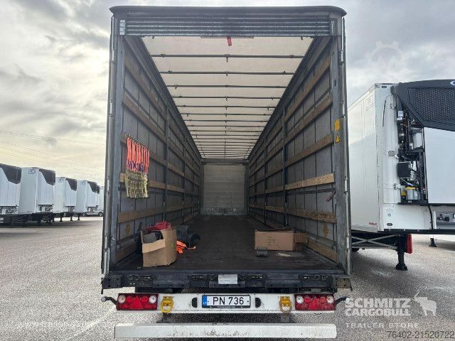 Open semitrailer with tarp Schmitz Cargobull Semitrailer Curtainsider Mega
