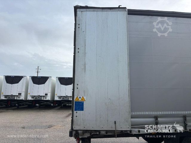 Open semitrailer with tarp Schmitz Cargobull Semitrailer Curtainsider Mega