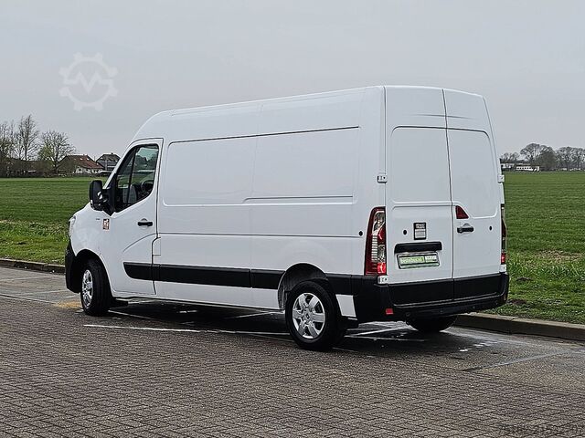 High-roof van RENAULT MASTER 2.3 DCI