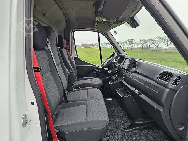 High-roof van RENAULT MASTER 2.3 DCI