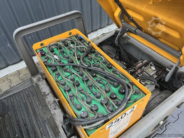 çekici traktör Jungheinrich EZS570