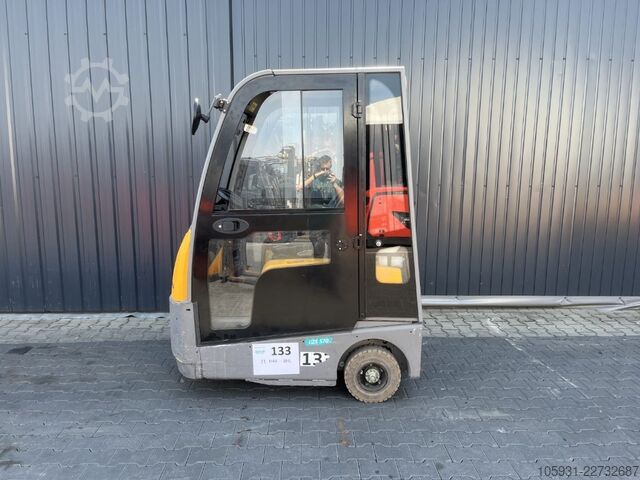 çekici traktör Jungheinrich EZS570