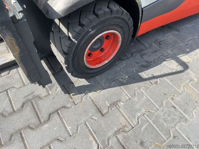 Περονοφόρα ανυψωτικά LPG Linde H14T-01