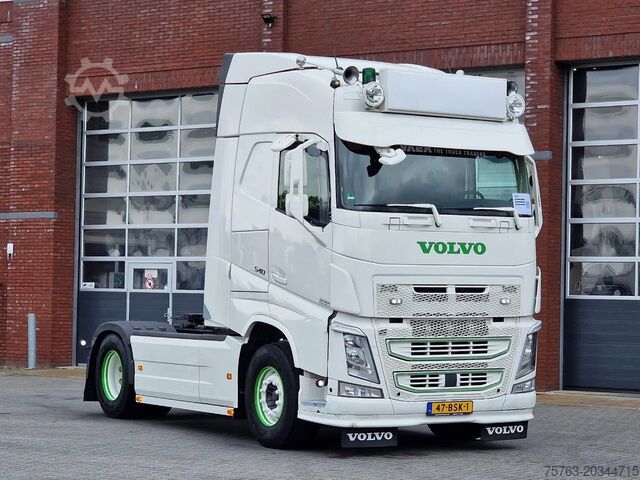 Standard-SZM Volvo FH 13.540 Globetrotter 4x2 - Custom exterior - ...