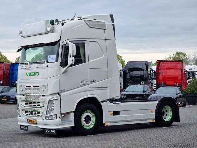 Estándar-SZM Volvo FH 13.540 Globetrotter 4x2 - Custom exterior - ...