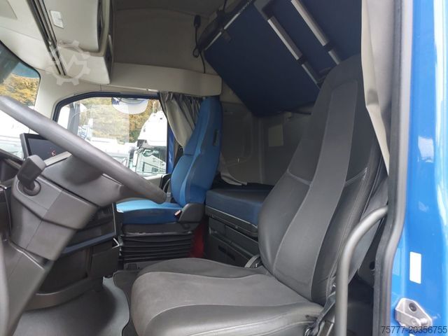 Standardní tahač VOLVO FH460 Globetrotter-VEB+-I Shift-I Park Cool-MB