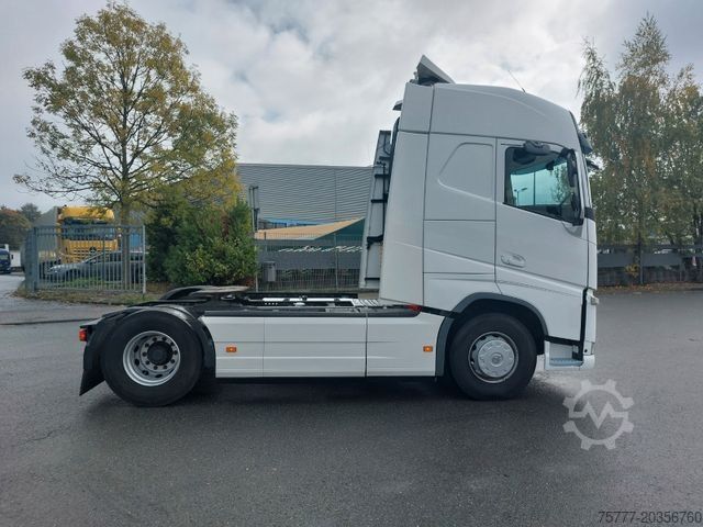 Standardní tahač VOLVO FH460 Globetrotter-VEB+-I Shift-2 Tanks