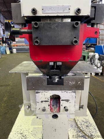 Hålstans MUBEA HP 1000/760