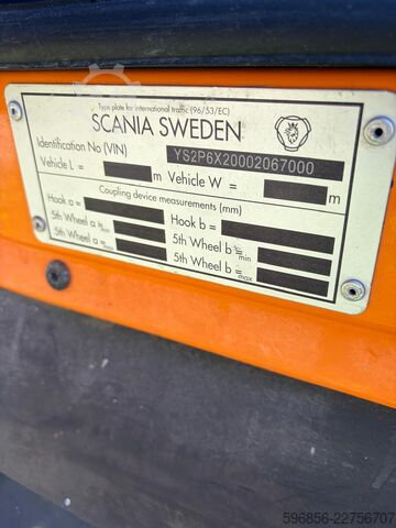 Tractora standard SCANIA P320 6x2 śmieciarka Zoeller 2011