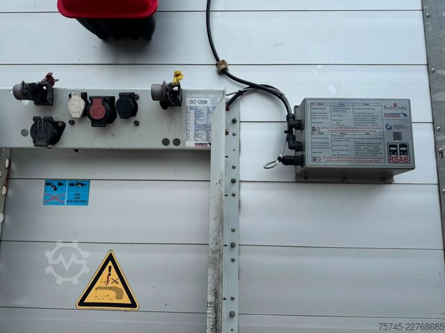 Semi-reboque aberto com lona SCHMITZ CARGOBULL SCS 18/L *PR+PL * VARIOS-SYSTEM * MEGA *