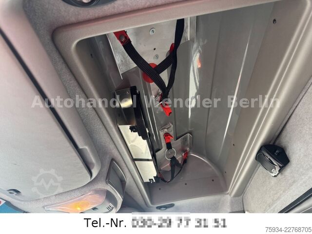 Samochód strażacki MERCEDES-BENZ Sprinter 516 CDI RTW WAS Koffer Fahrtrage+Sessel