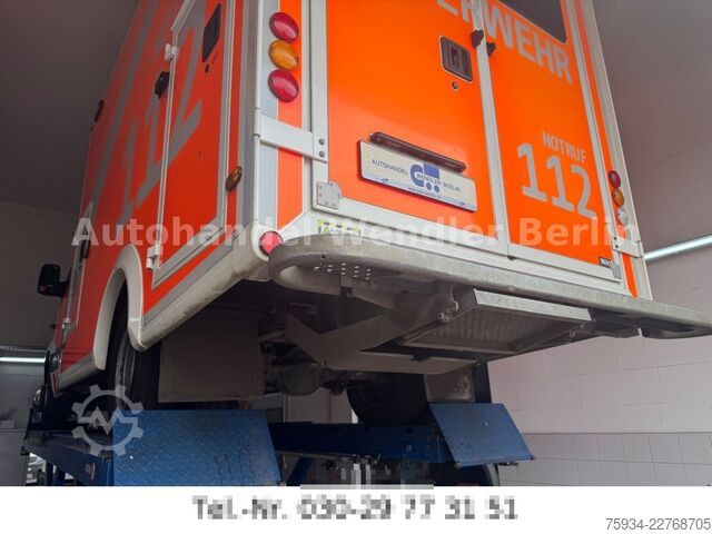 Samochód strażacki MERCEDES-BENZ Sprinter 516 CDI RTW WAS Koffer Fahrtrage+Sessel