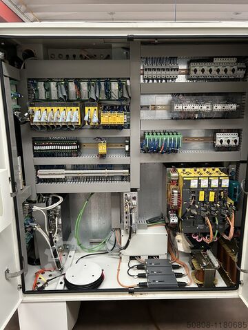 UITWENDIGE SLIJPMACHINES STUDER S 31 CNC