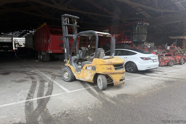 Gaffeltruck  DP 30 N / Swiss-Vehicle