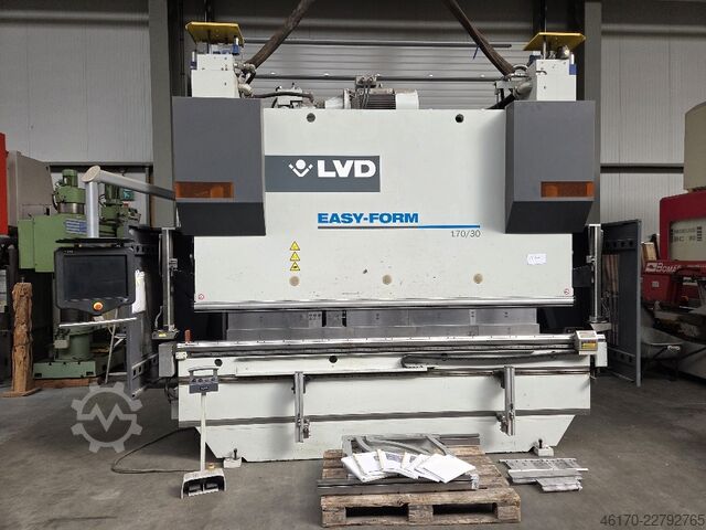 Piegatrice LVD PPEB 170/30