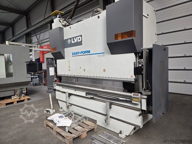 Piegatrice LVD PPEB 170/30