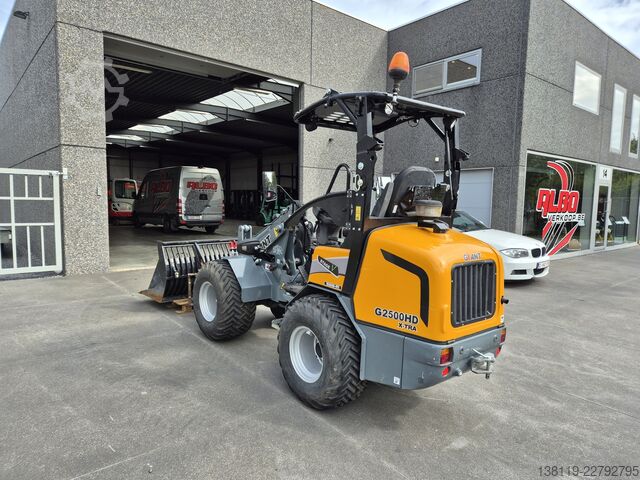 Pala gommata Giant G2500 X-TRA HD